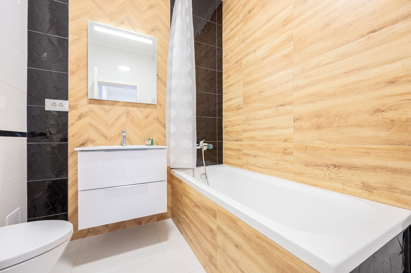 Brioni Flat 5 FlatWhite Properties