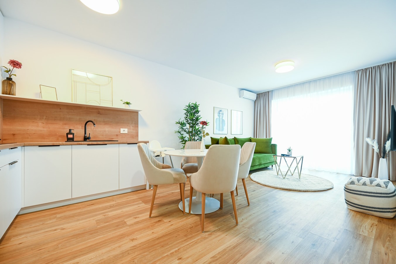 KM 401 - Marilyn Flat 9 FlatWhite Properties