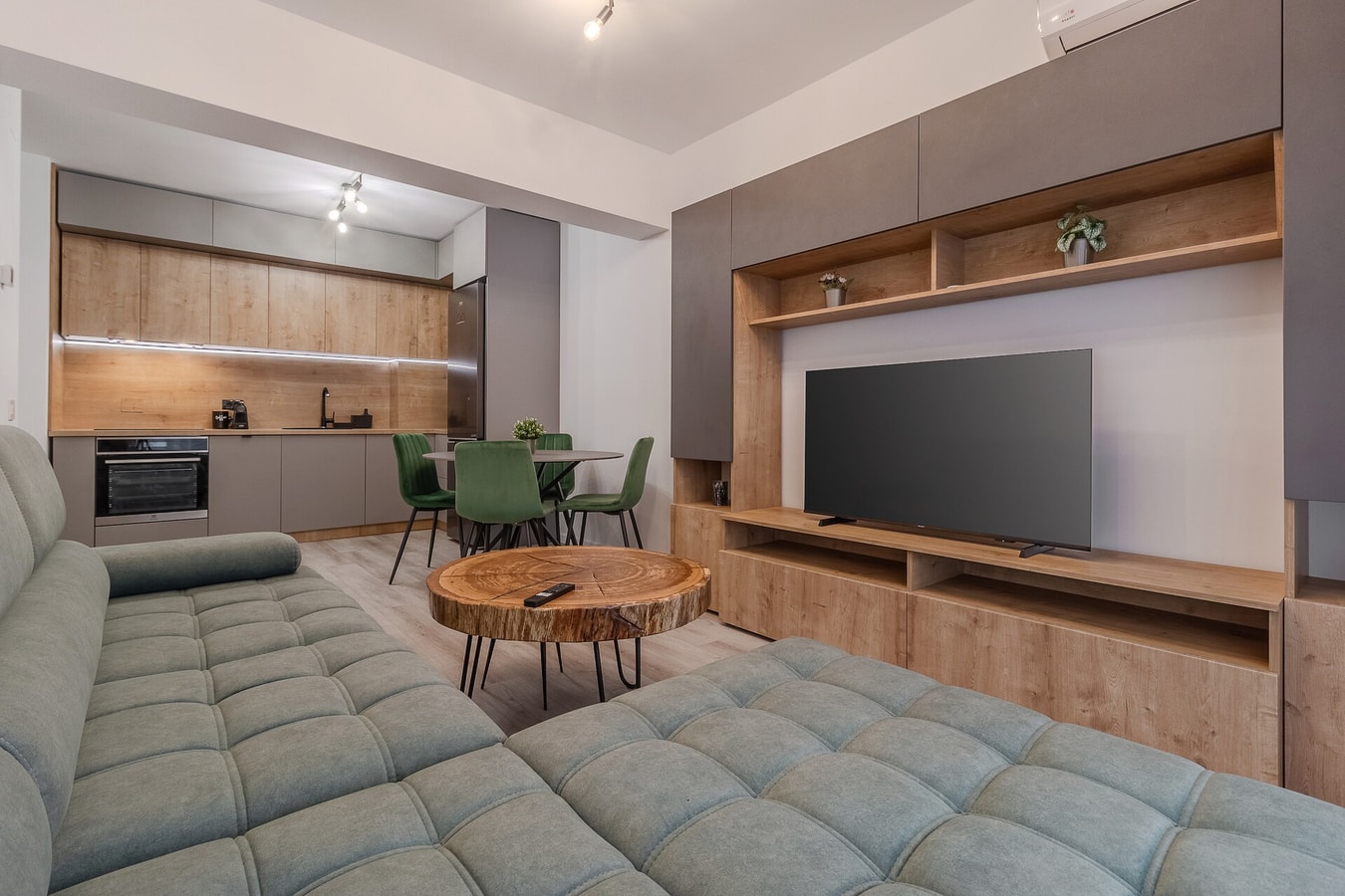 Arena Vista 6 FlatWhite Properties