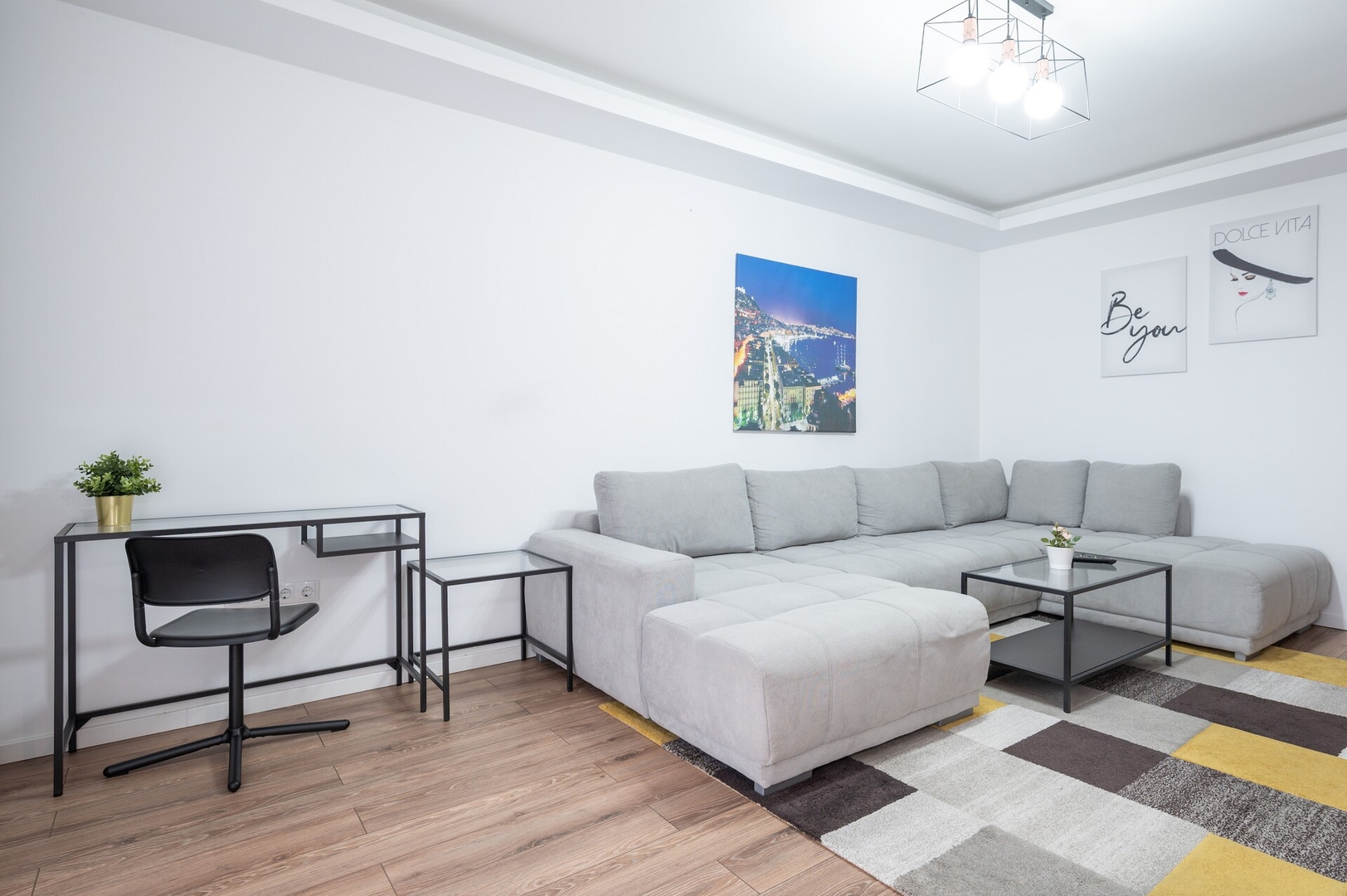Napoli Flat 13 FlatWhite Properties