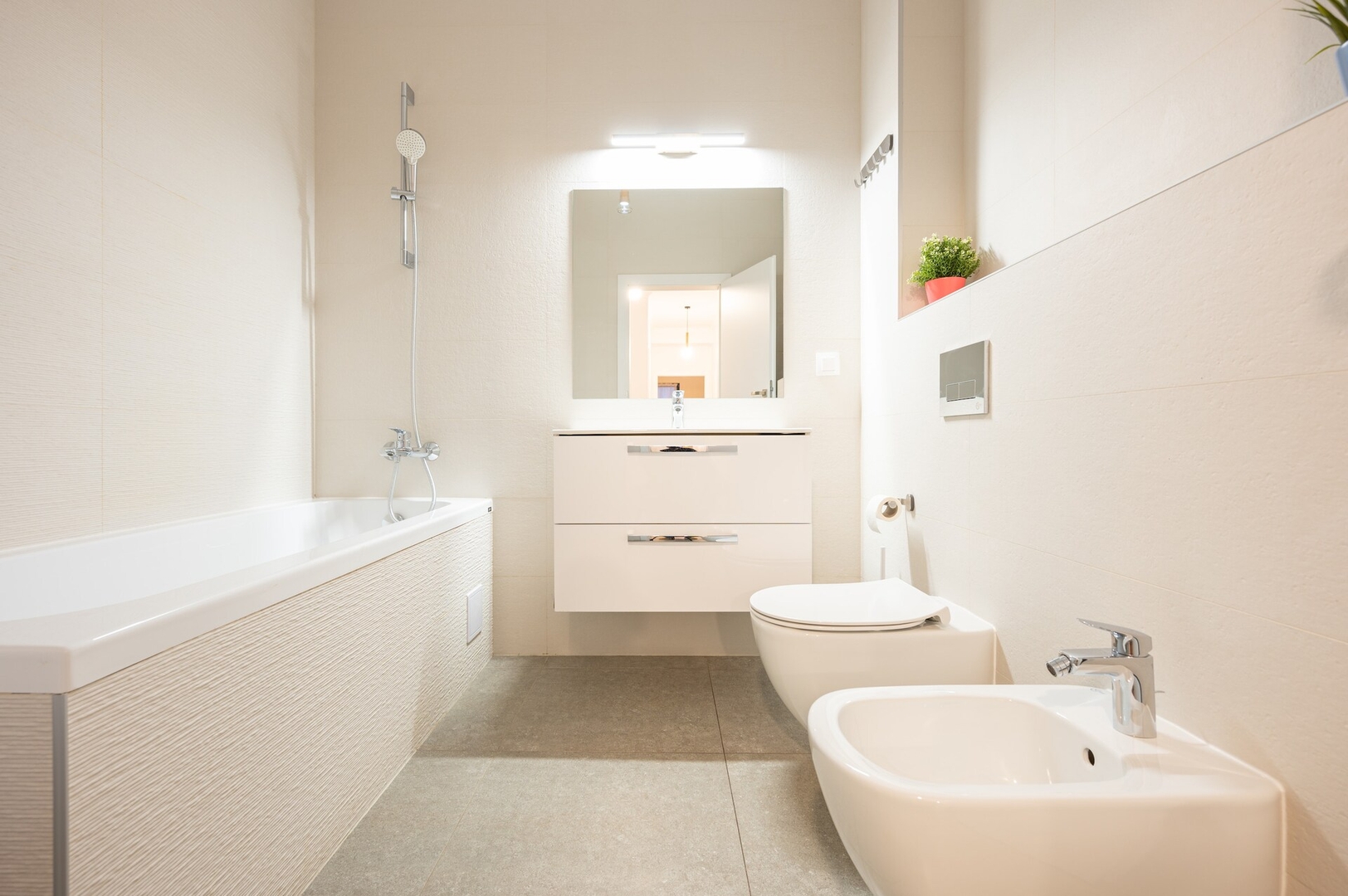 Tei 14, 15 minutes Walk to Aquapark 5 FlatWhite Properties