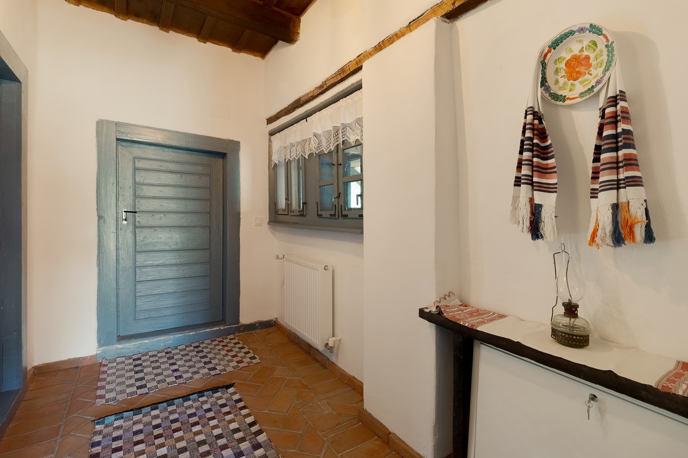 Casa Veche Leheceni (8-Room Country House) 24 FlatWhite Properties
