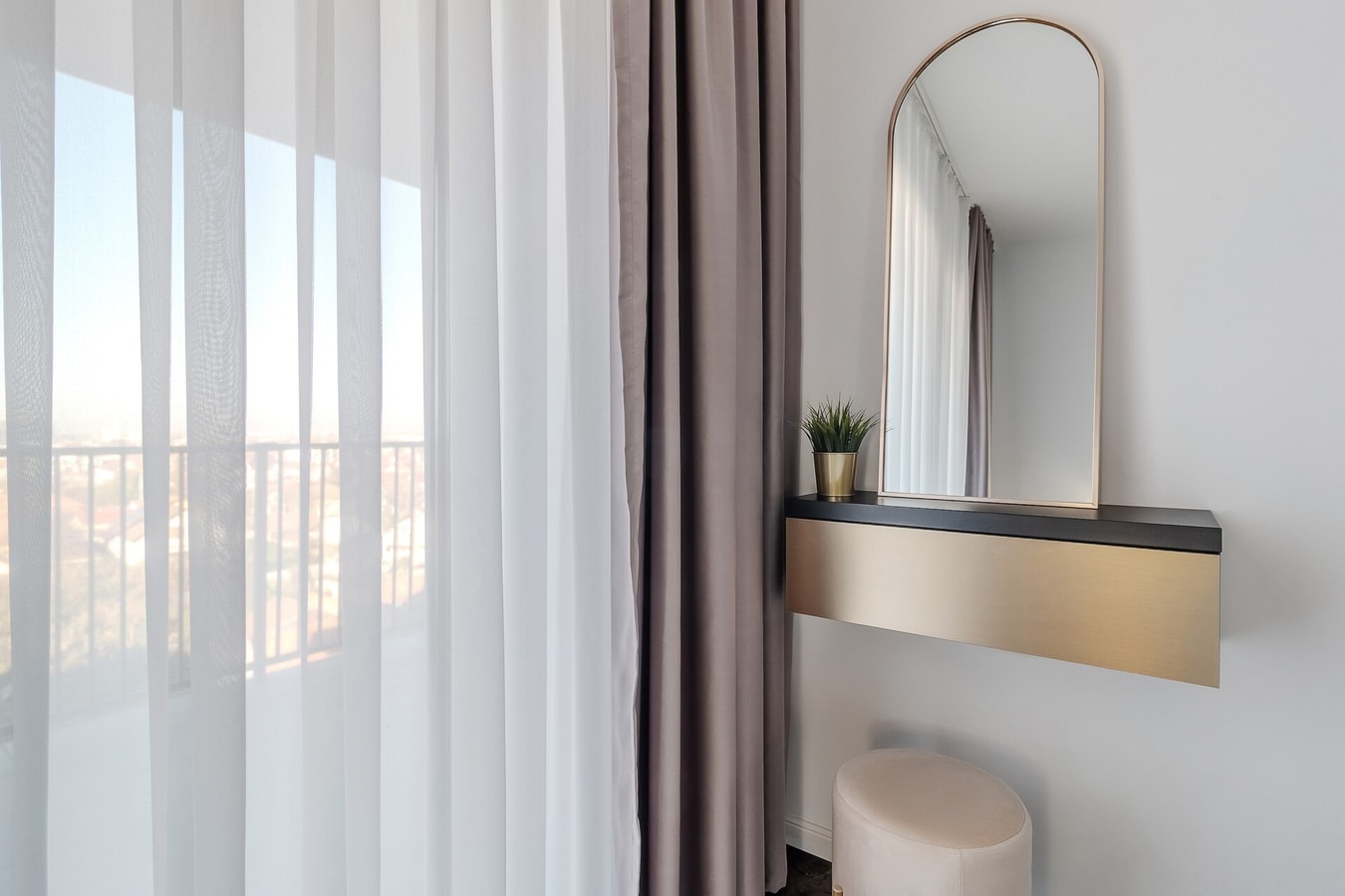 Sunset Flat 10 FlatWhite Properties