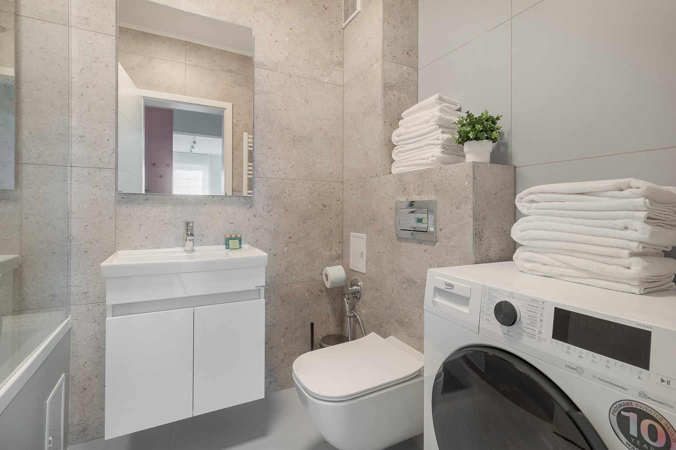 Martini Bloom 13 FlatWhite Properties