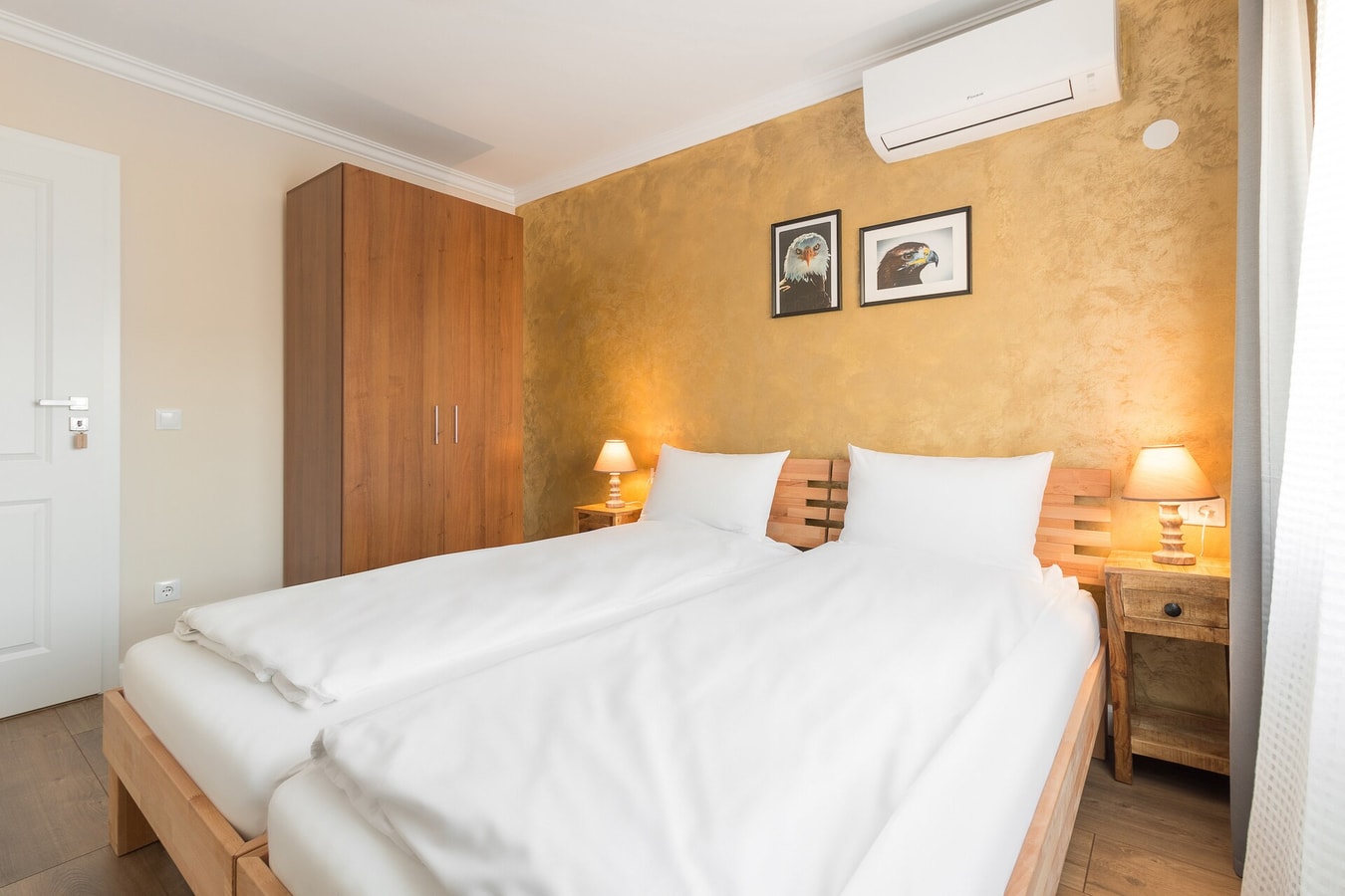 Il Falco Nero 11 FlatWhite Properties