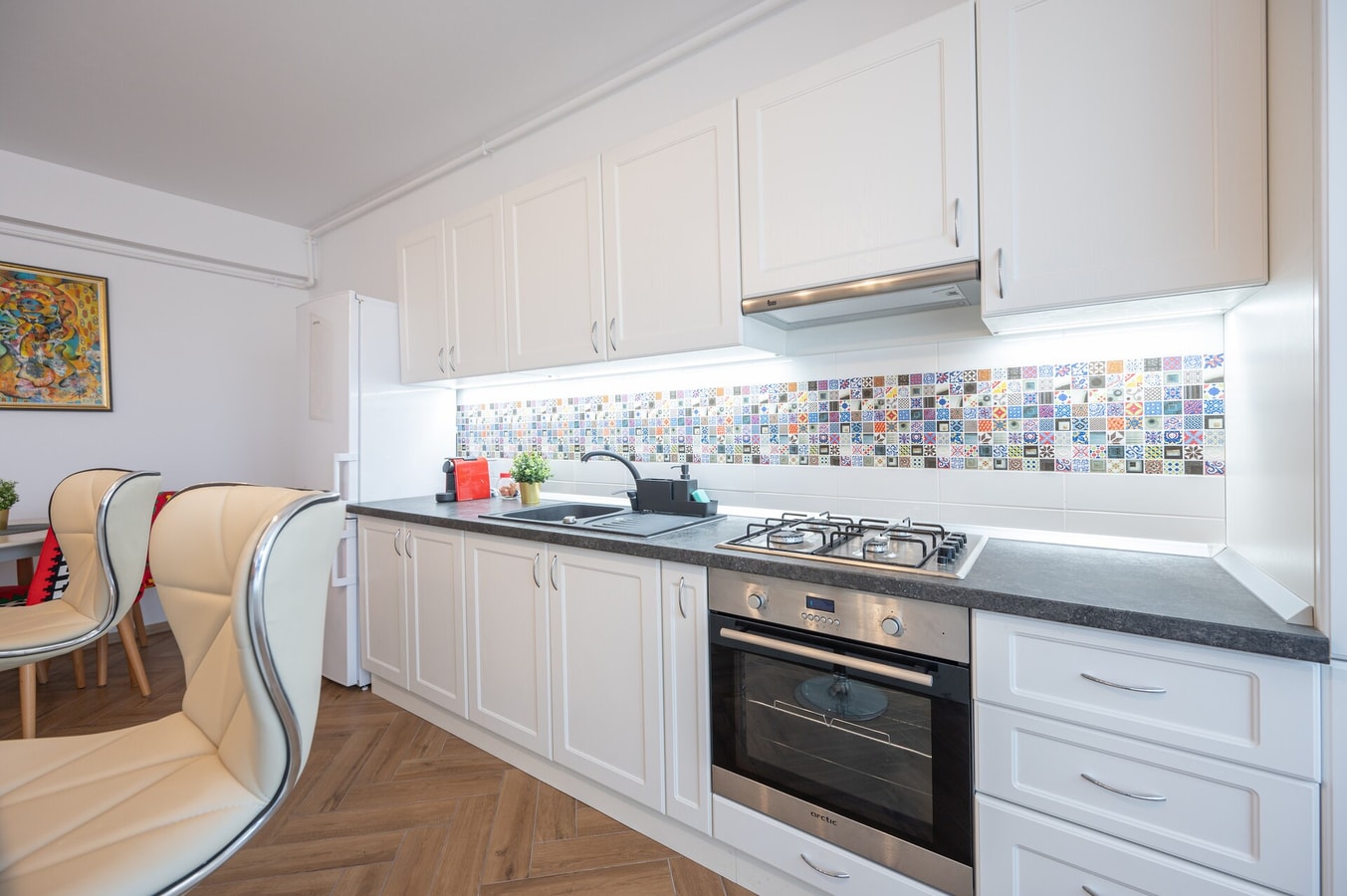 Brick Flats 803 - White Bricks Flat 15 FlatWhite Properties