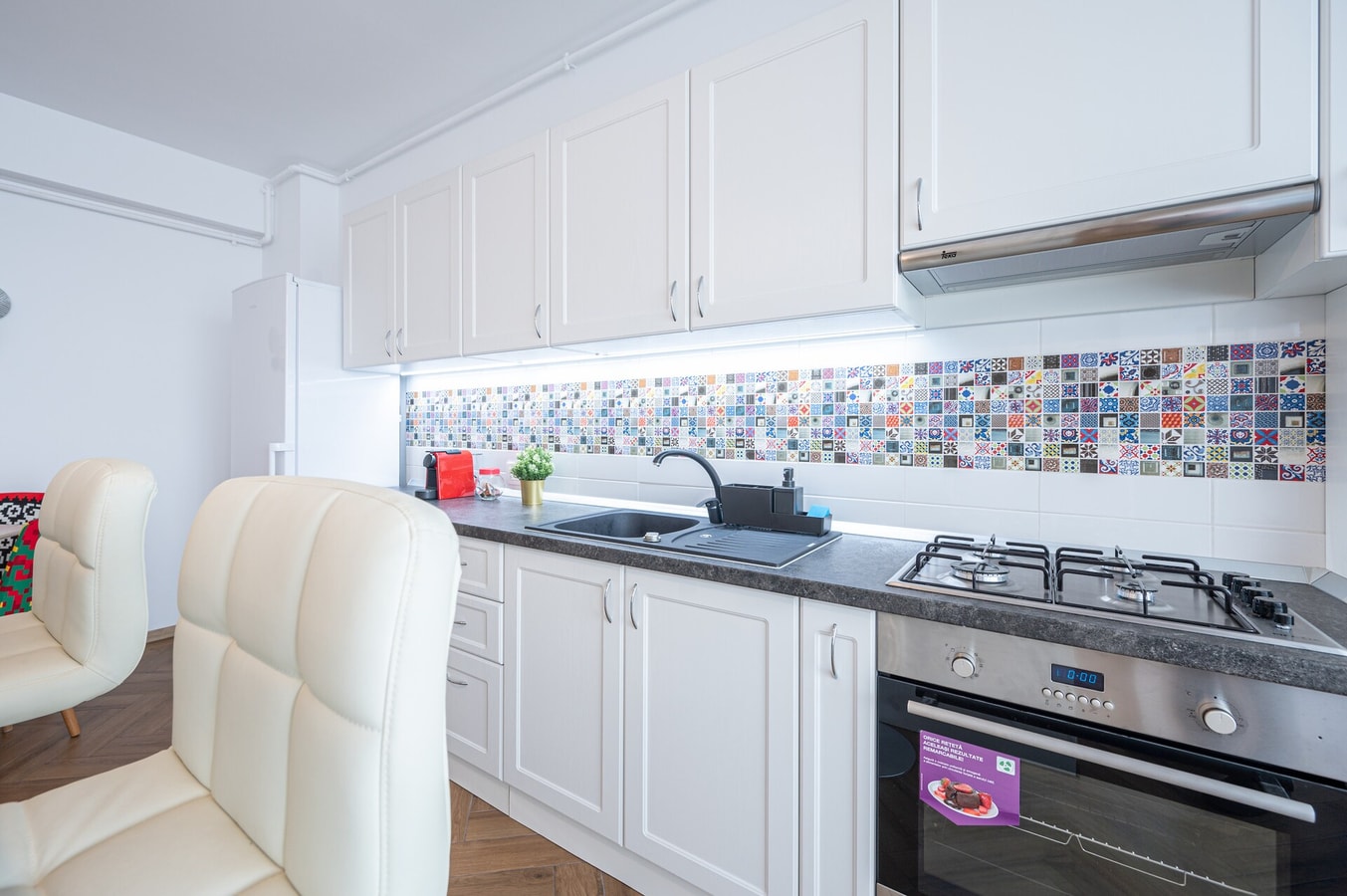 Brick Flats 806 - Smoky Bricks Flat 9 FlatWhite Properties