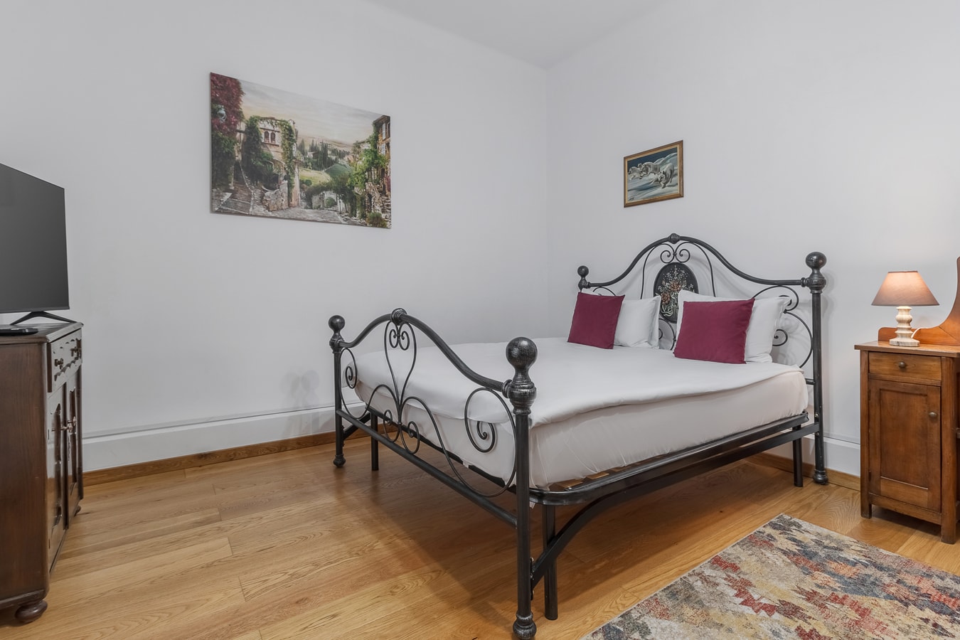 Casa Bella (entire villa) 26 FlatWhite Properties