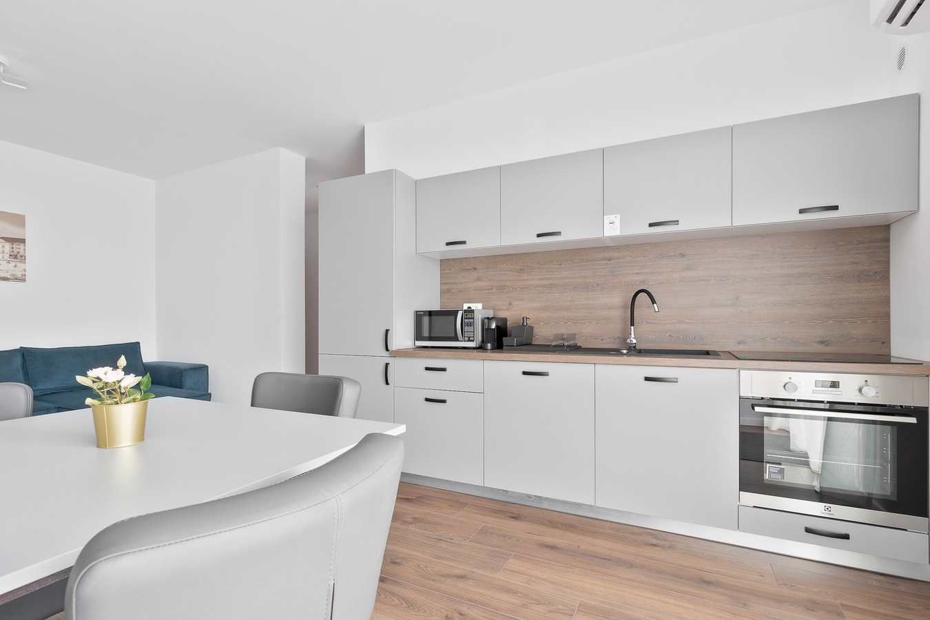 Nisa Flat 11 FlatWhite Properties