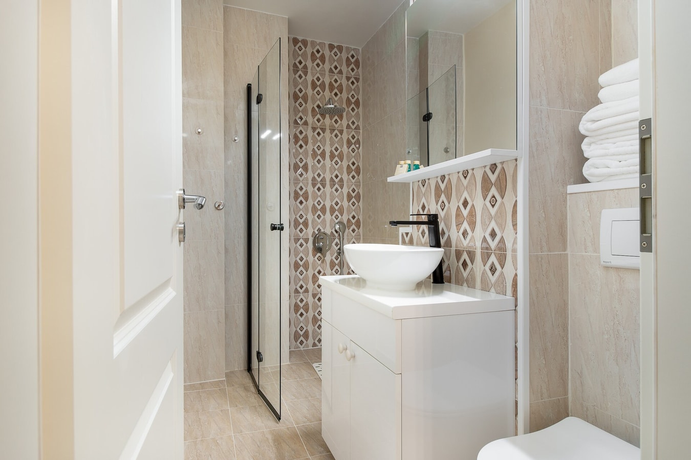 Sovata Studio 9 FlatWhite Properties