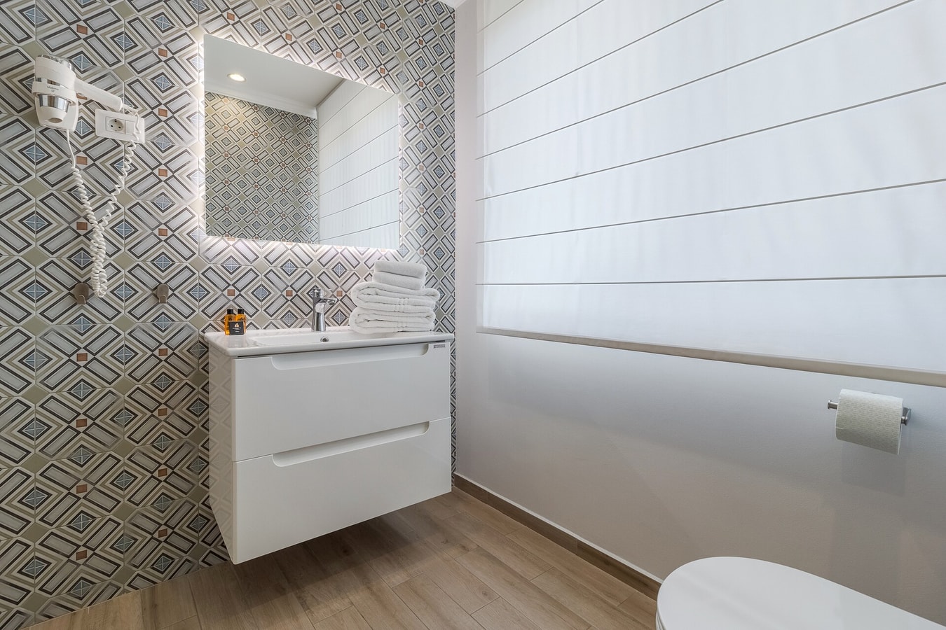 Dozsa Residence Four 14 FlatWhite Properties