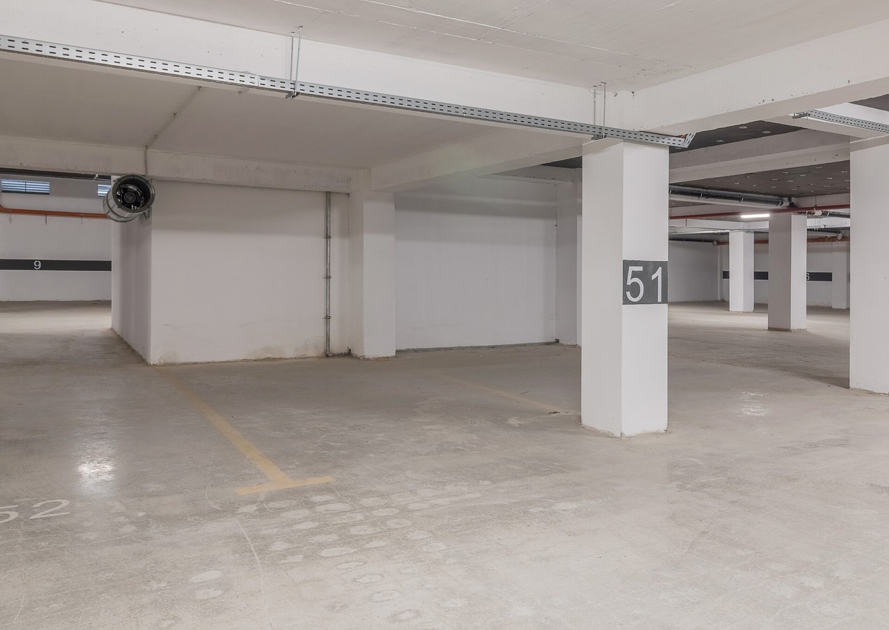 The Abstract 28 FlatWhite Properties