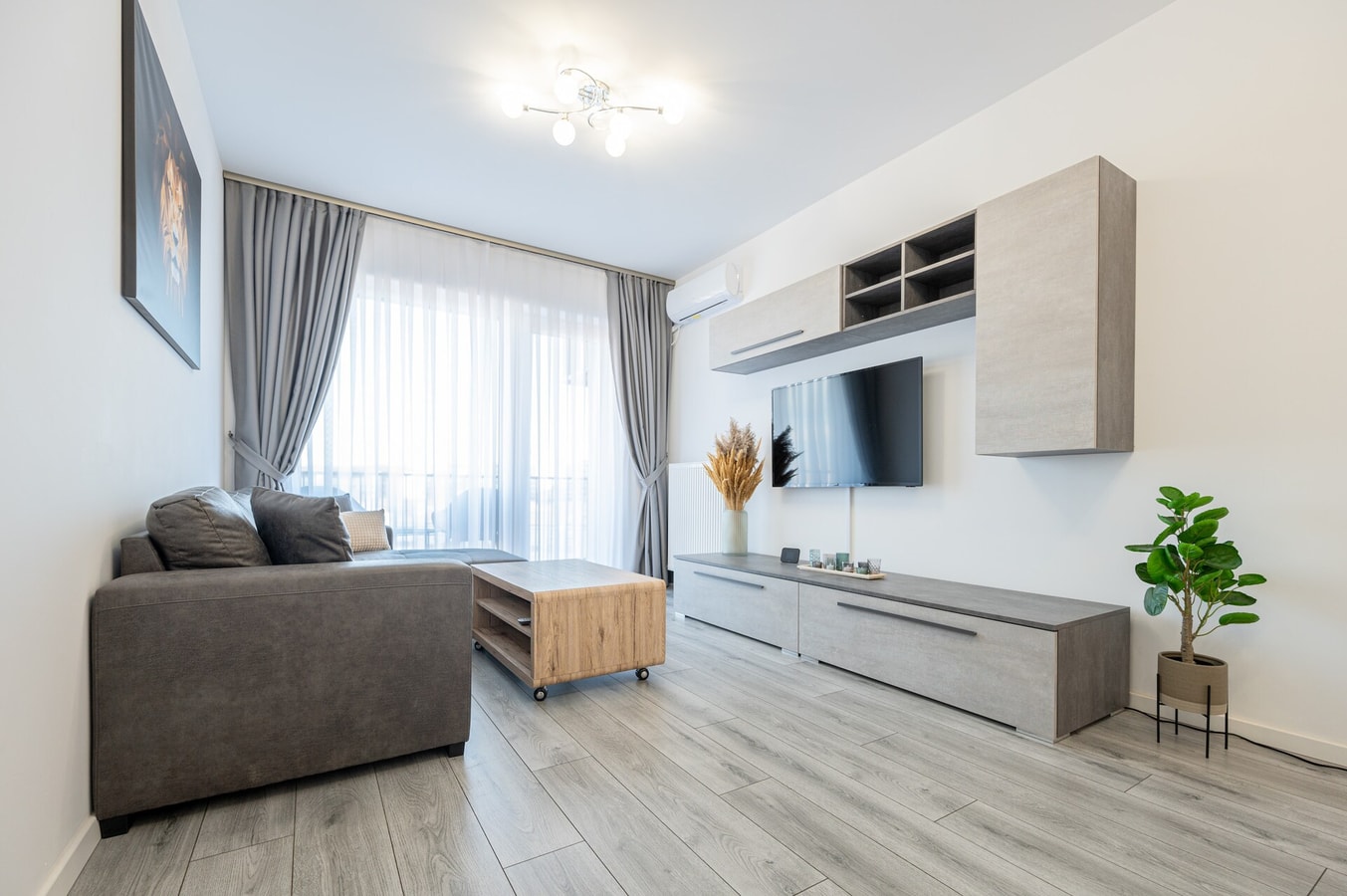 Grey 705, Flat with City View 8 FlatWhite Properties