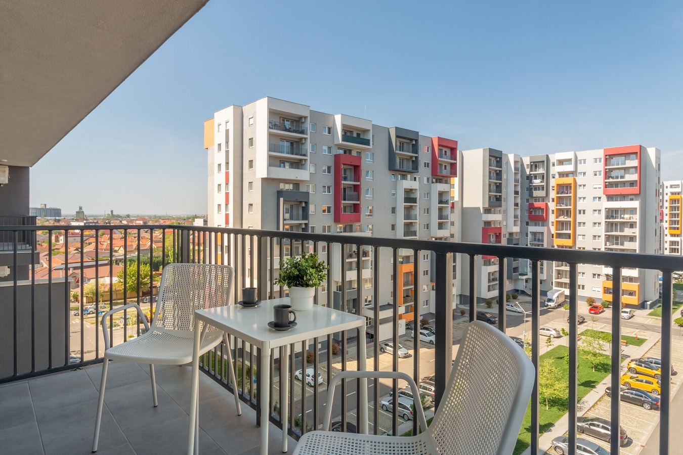 Martini Bloom 18 FlatWhite Properties