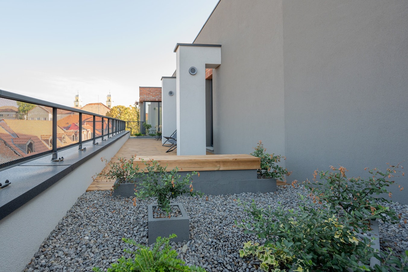 Calvin Six 13 FlatWhite Properties