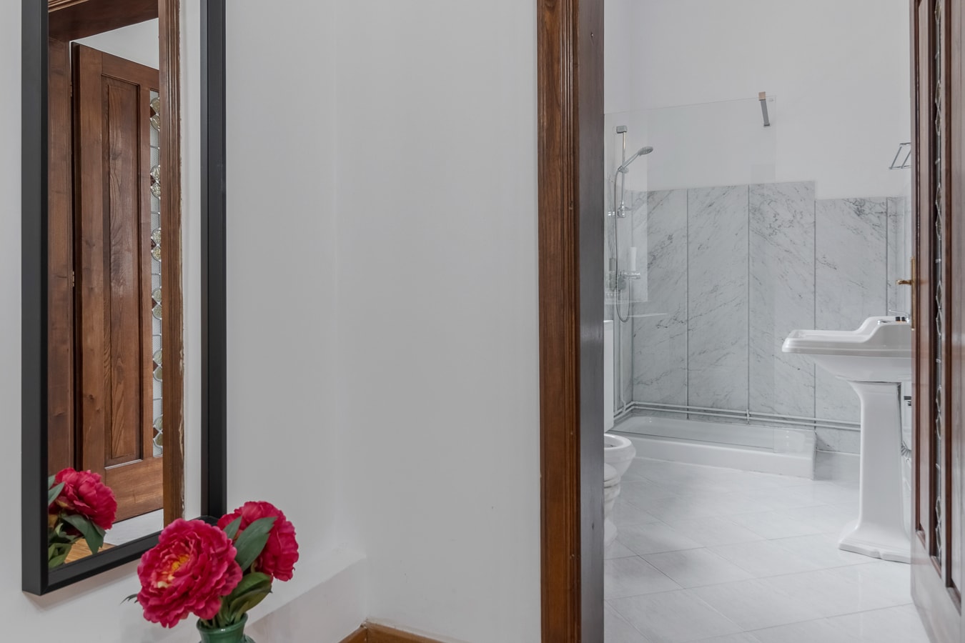 Casa Bella Four, Private Room 5 FlatWhite Properties