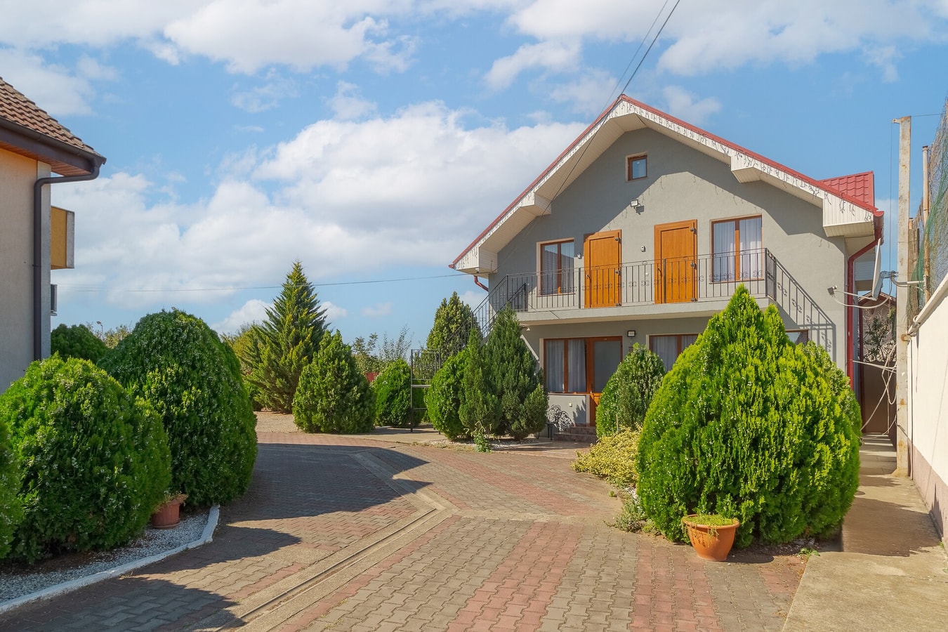 Tei Inn 42 FlatWhite Properties