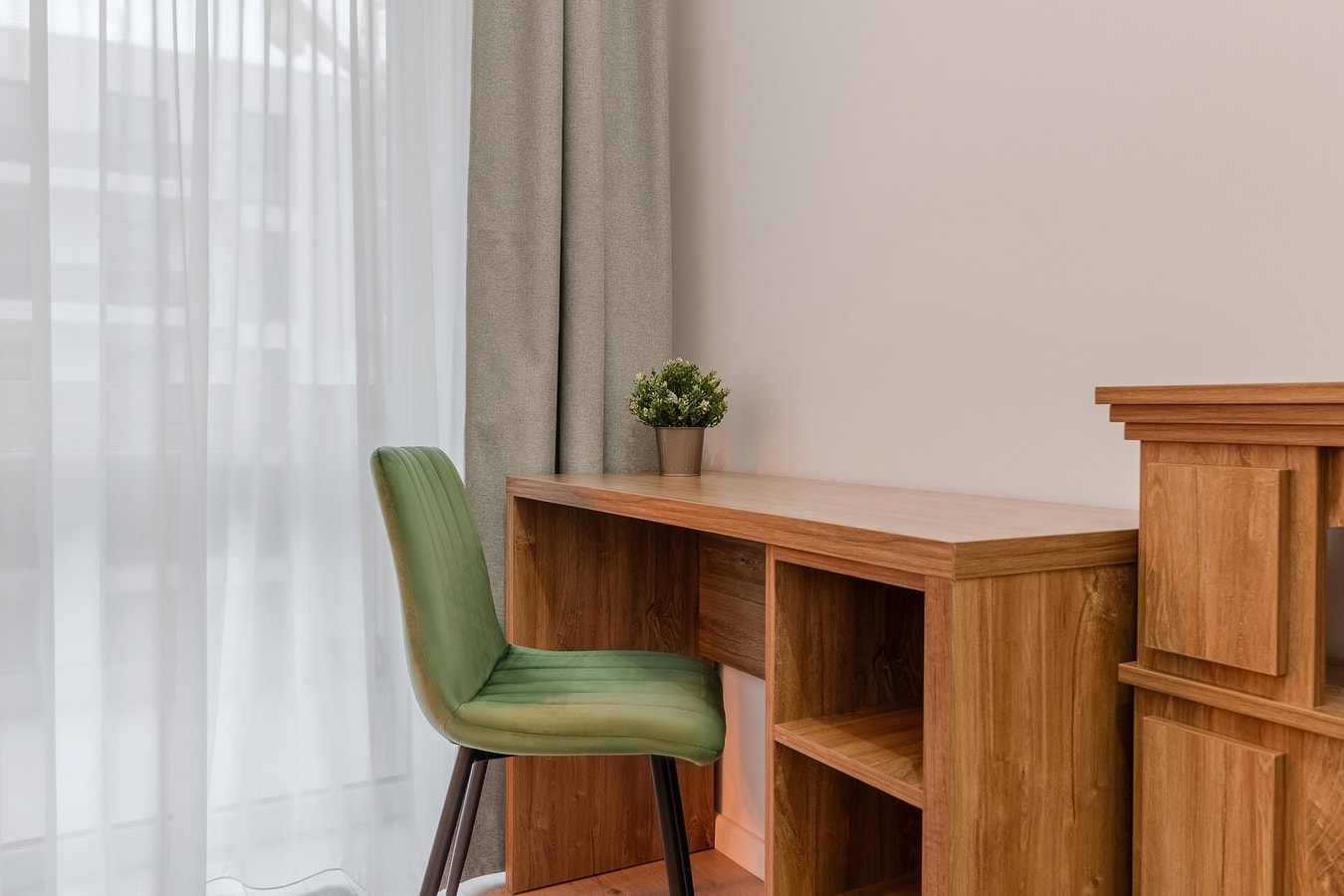 Arena Vista 13 FlatWhite Properties