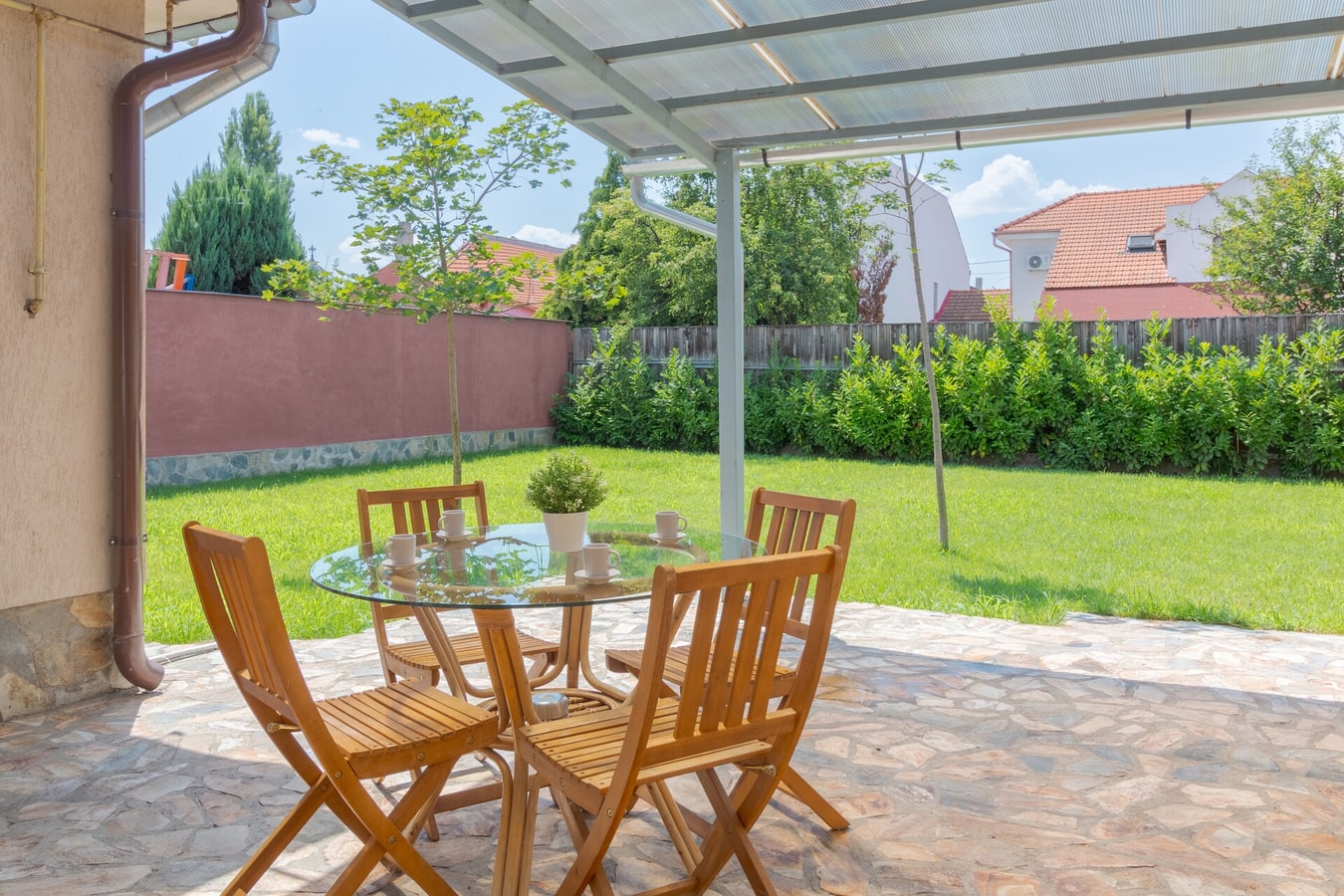 Salca Home 20 FlatWhite Properties