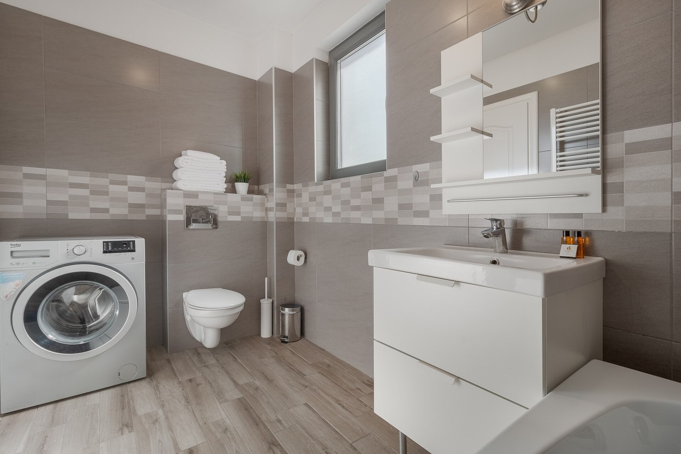 Mosoiu Flat in city centre 10 FlatWhite Properties