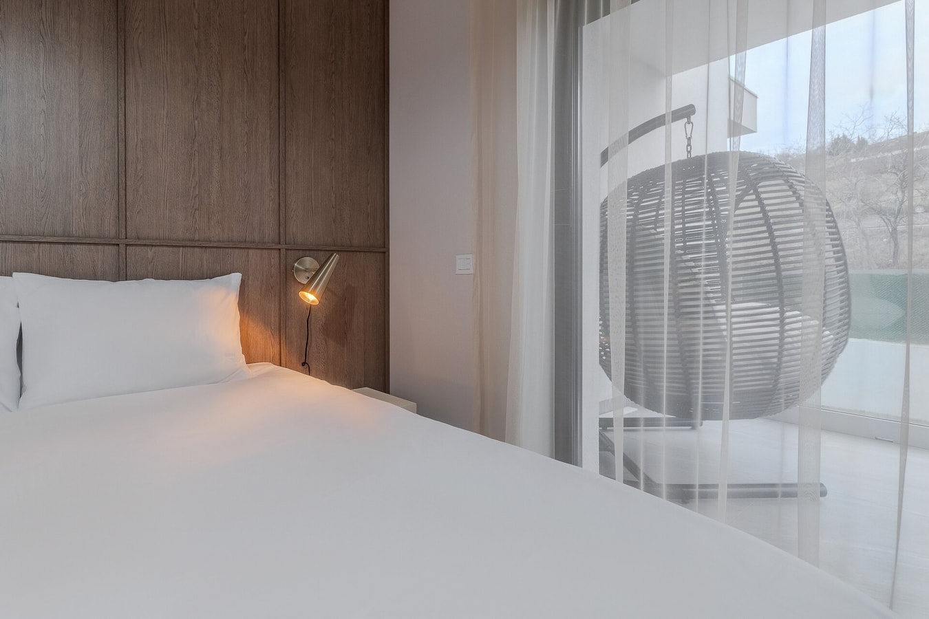 Hill View Five 16 FlatWhite Properties