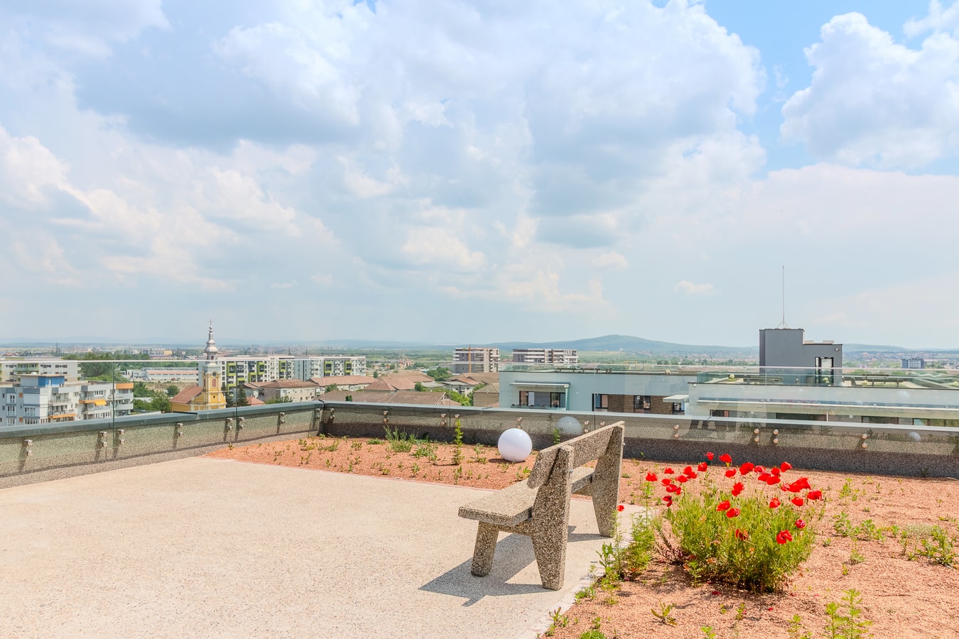 Lumiere Black 16 FlatWhite Properties