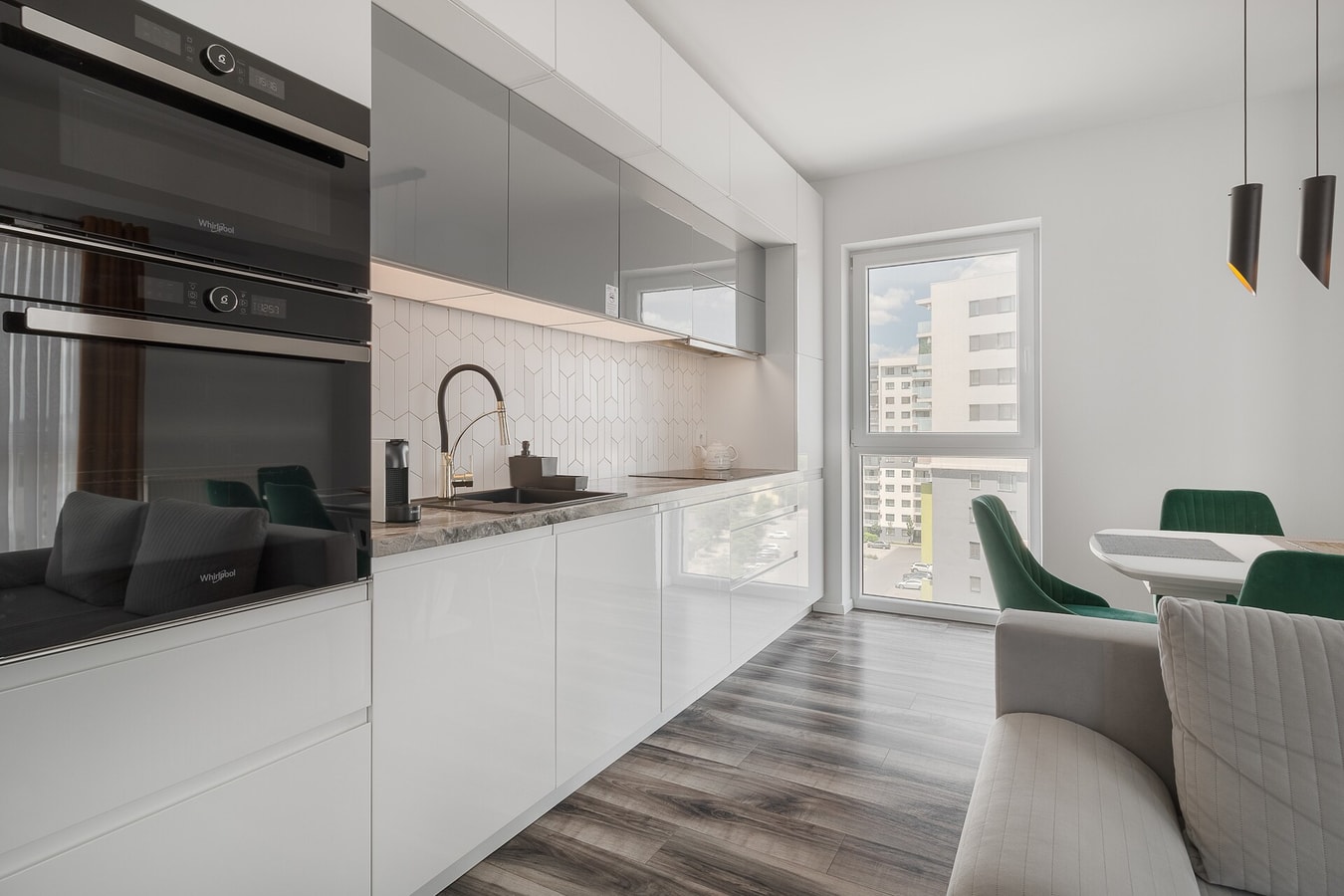 Palm Spring 7 FlatWhite Properties