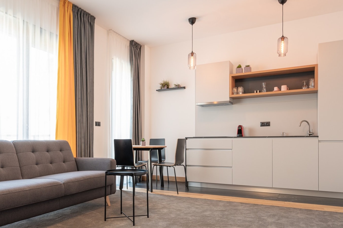 Calvin Two 5 FlatWhite Properties