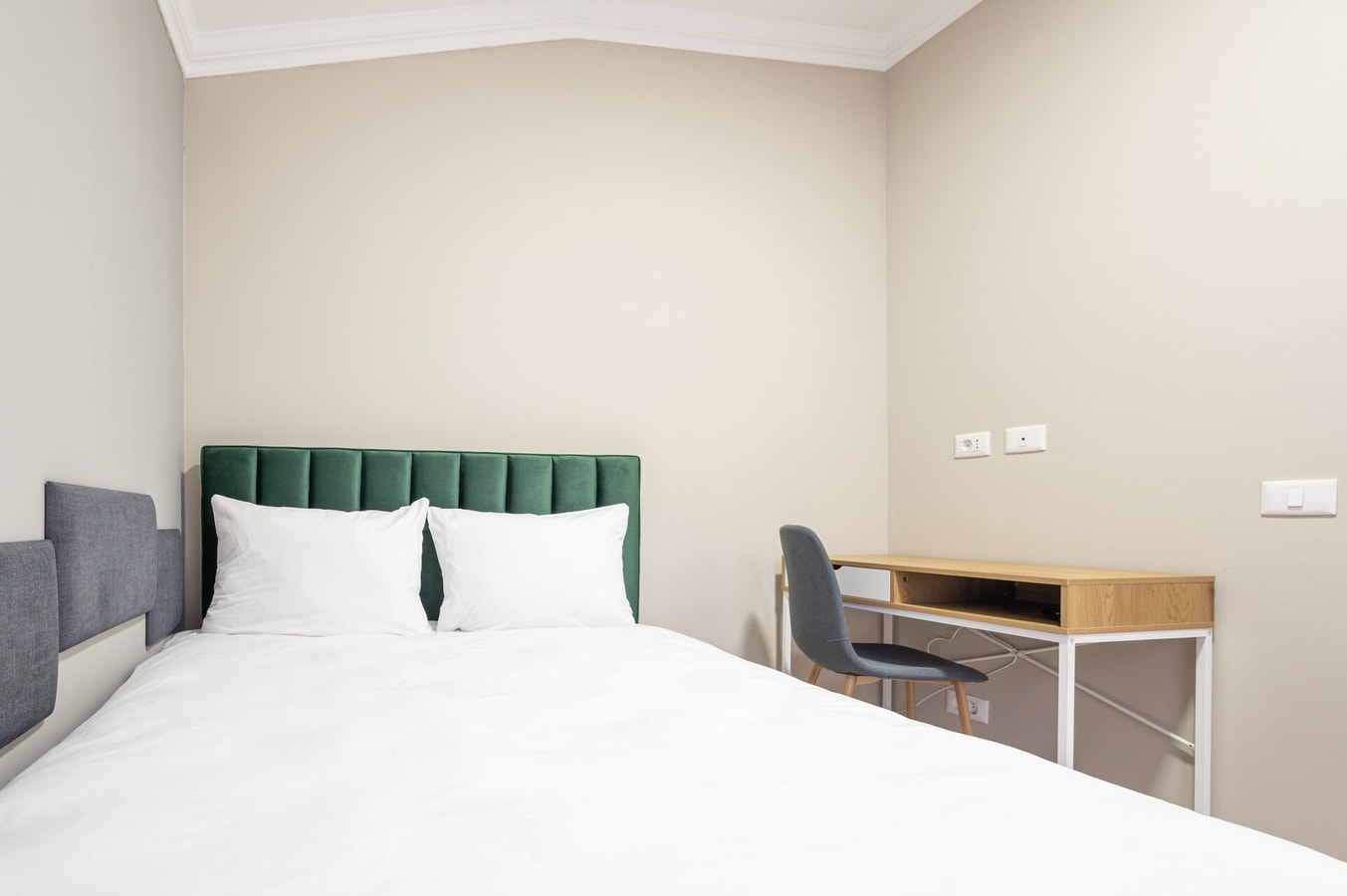 House Flat 9 FlatWhite Properties