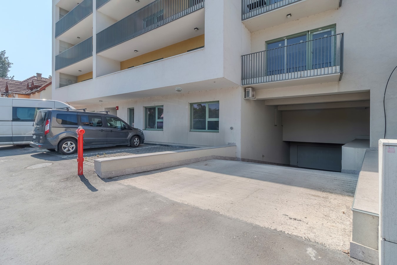 Designer Penthouse 17 FlatWhite Properties