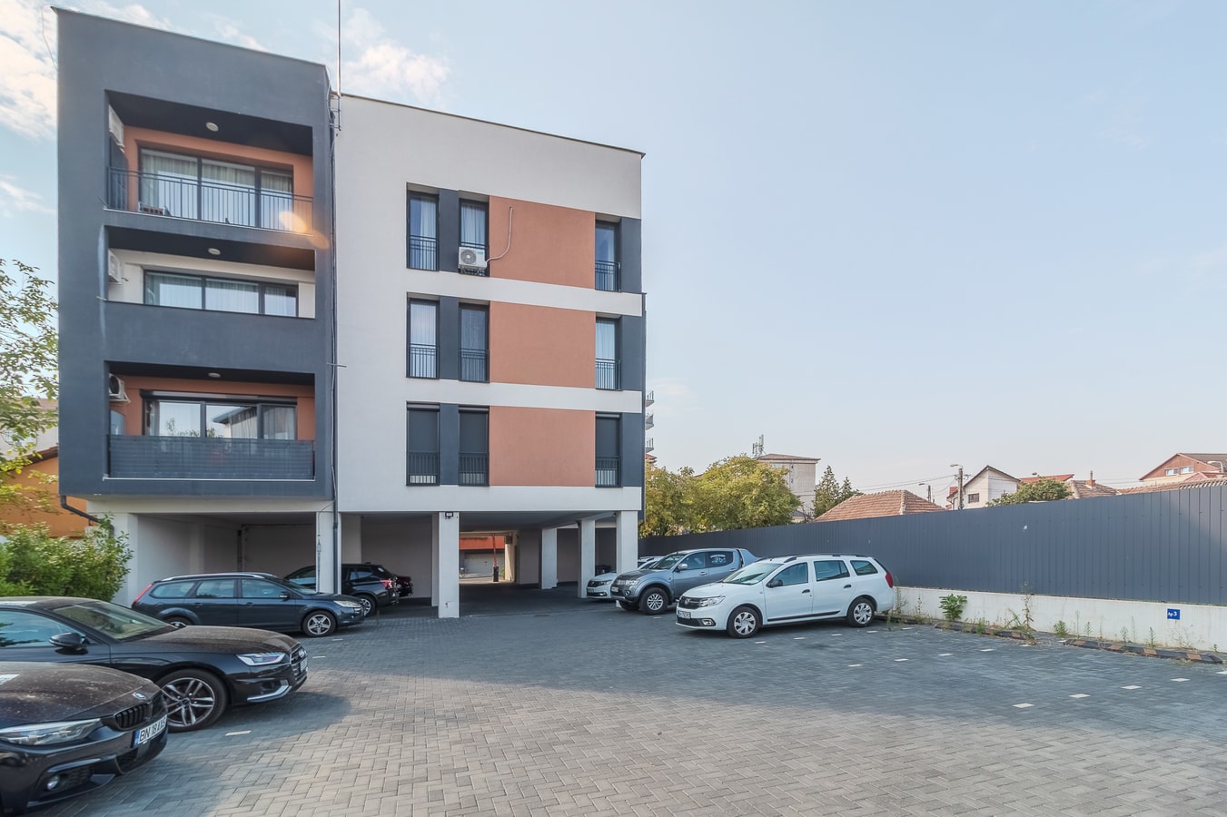 Yellow Flat 21 FlatWhite Properties
