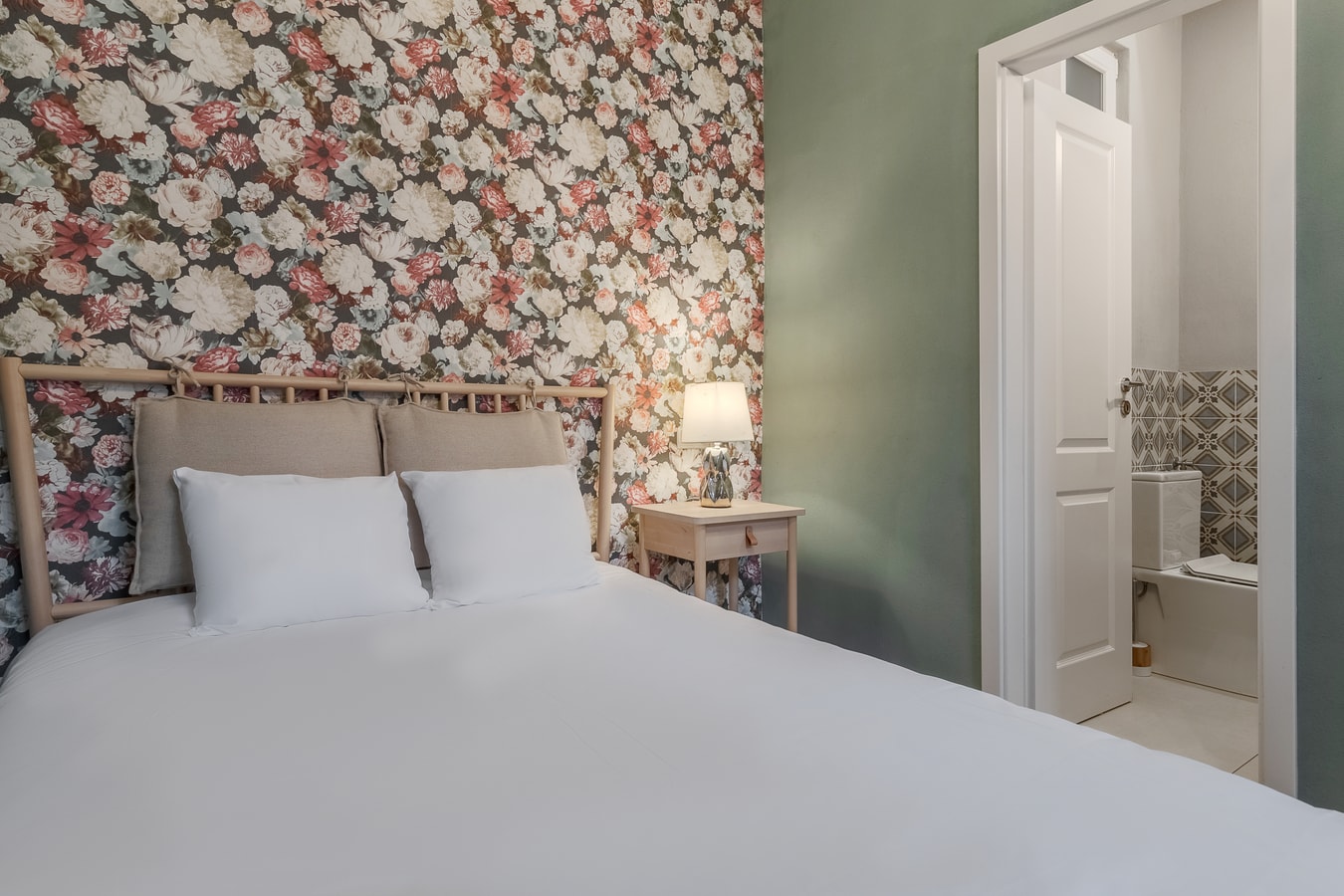 Republicii Escape 14 FlatWhite Properties