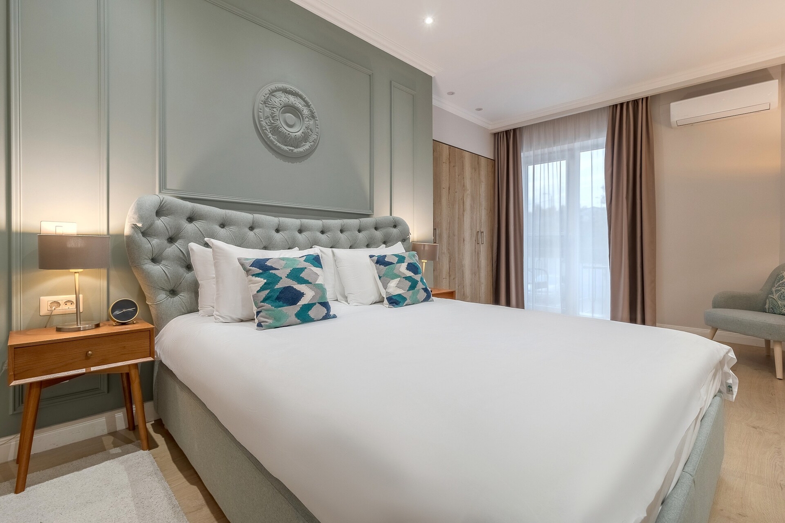 Dozsa Residence Three, split level apartment 13 FlatWhite Properties
