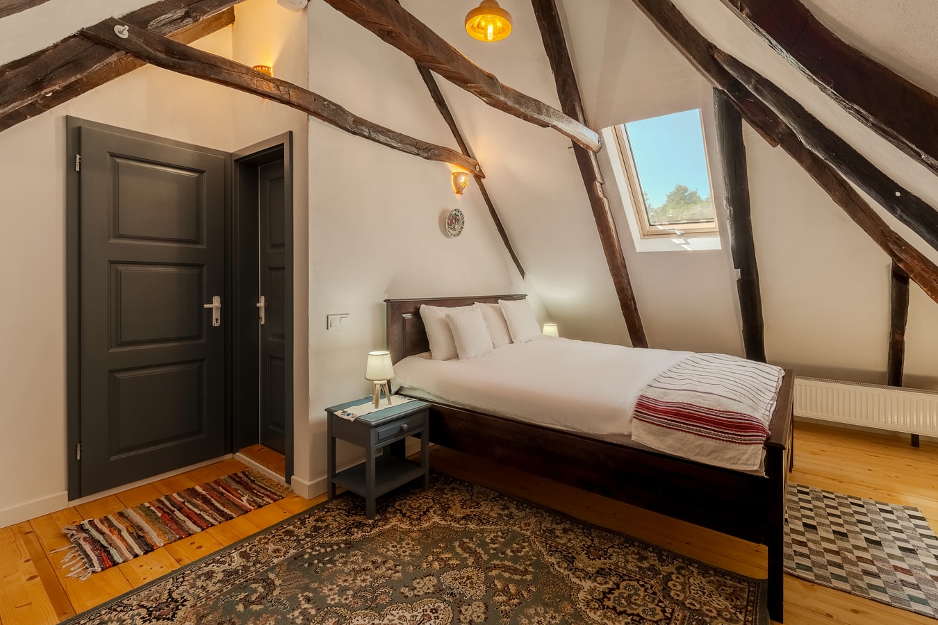 Casa Veche Leheceni (8-Room Country House) 38 FlatWhite Properties
