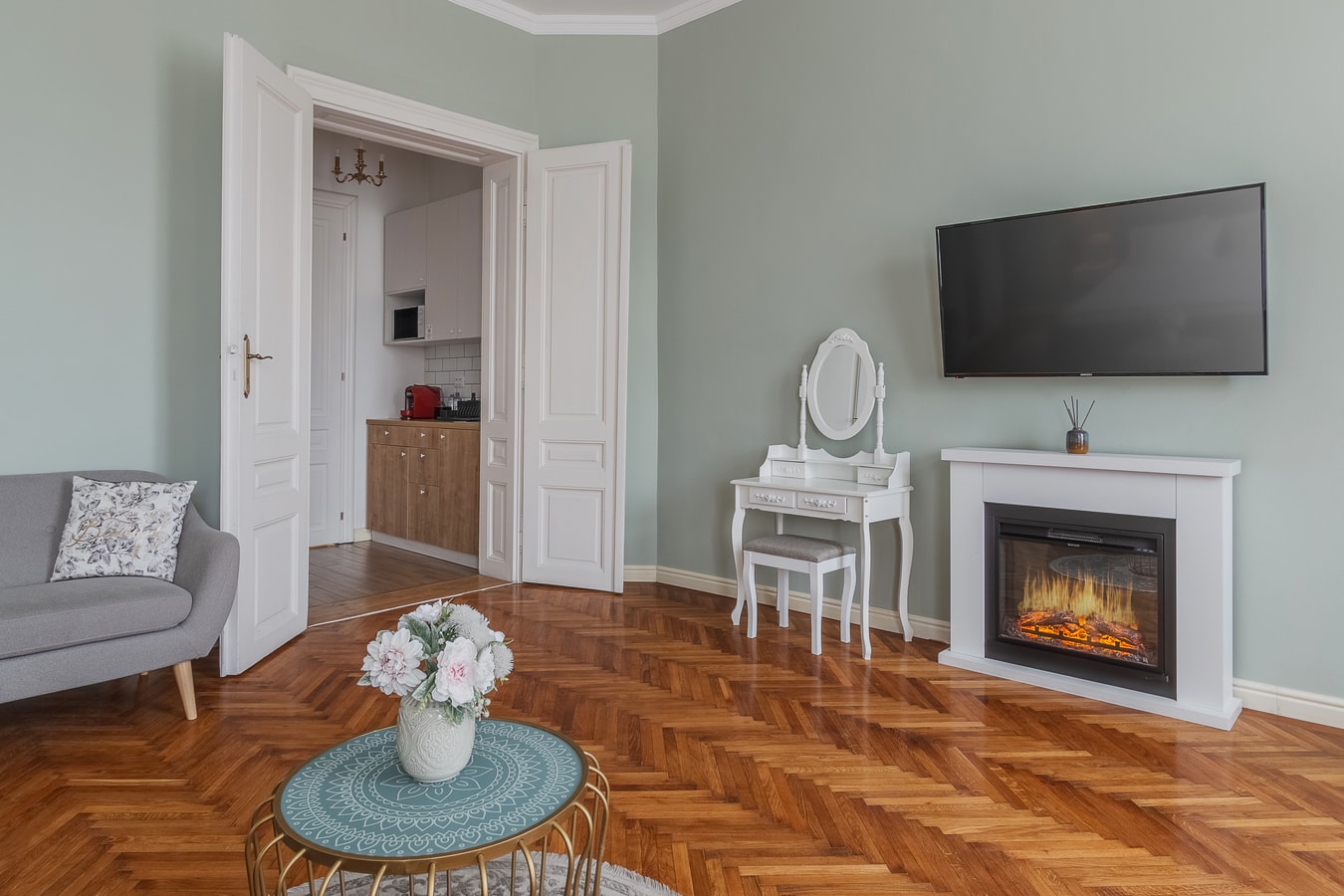 Central Park One, apartment with fireplace 8 FlatWhite Properties