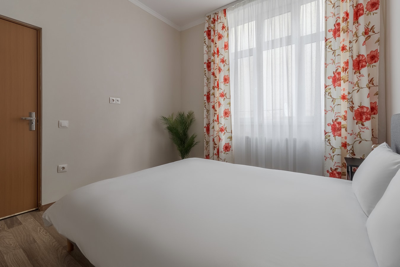 Eden Central Stay 5 FlatWhite Properties