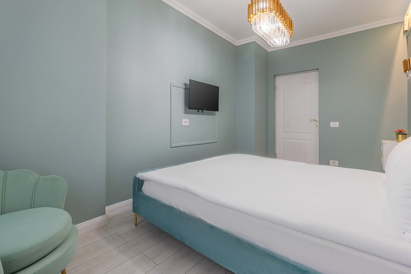 Lilla Flats 1103 - Royal Chic 14 FlatWhite Properties