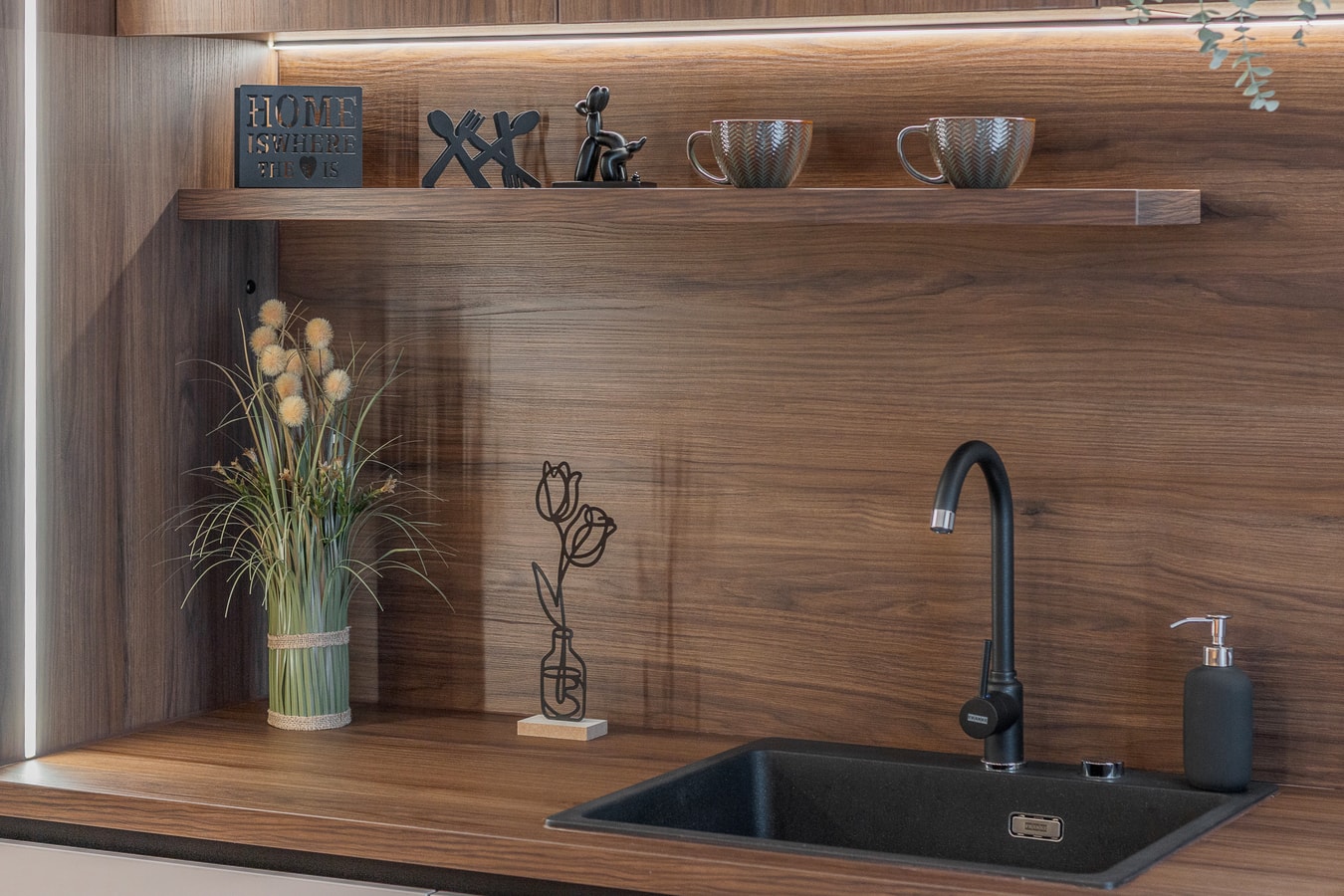 Lumiere Pumpkin 8 FlatWhite Properties