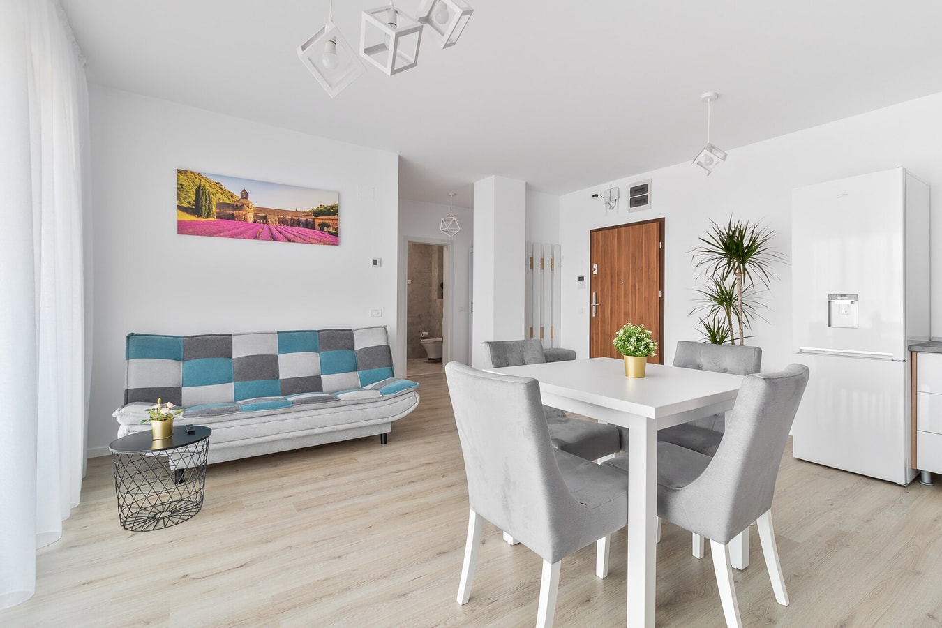 Jolie Flat 8 FlatWhite Properties