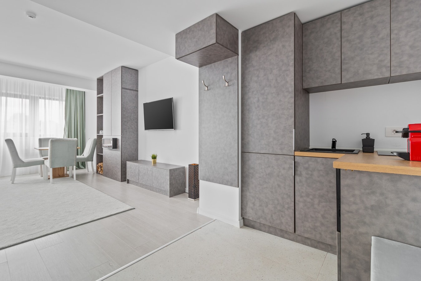 Calm River Studio 7 FlatWhite Properties