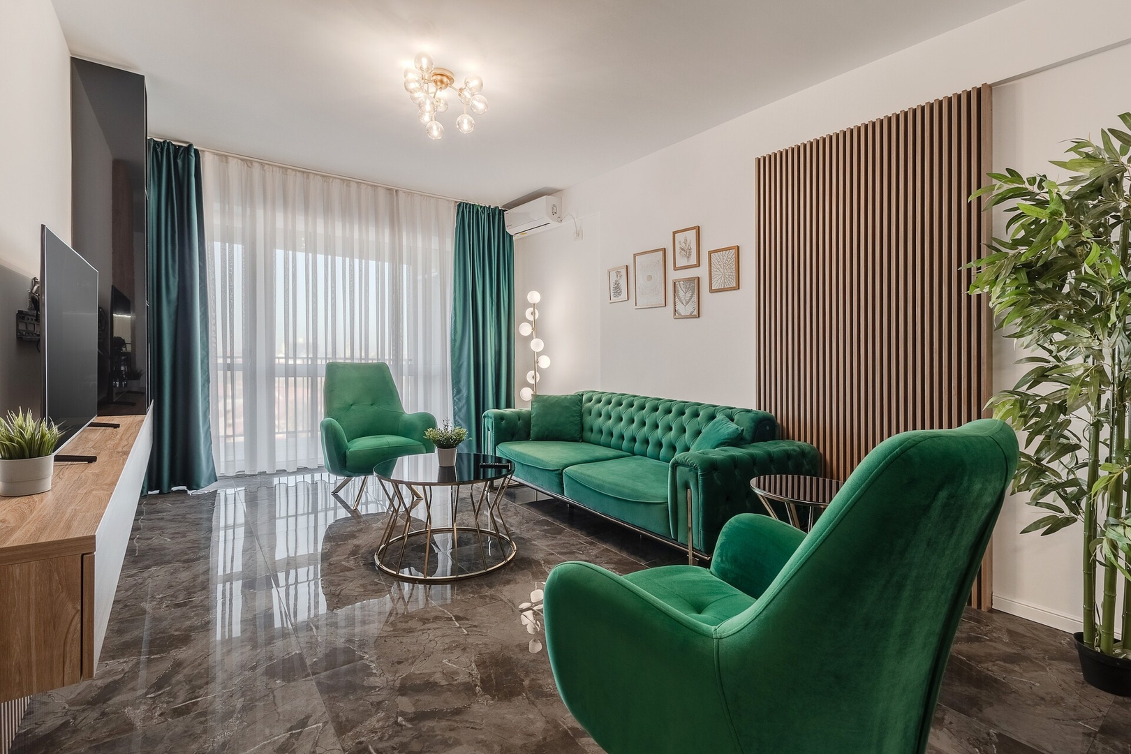 Sunset Flat 5 FlatWhite Properties