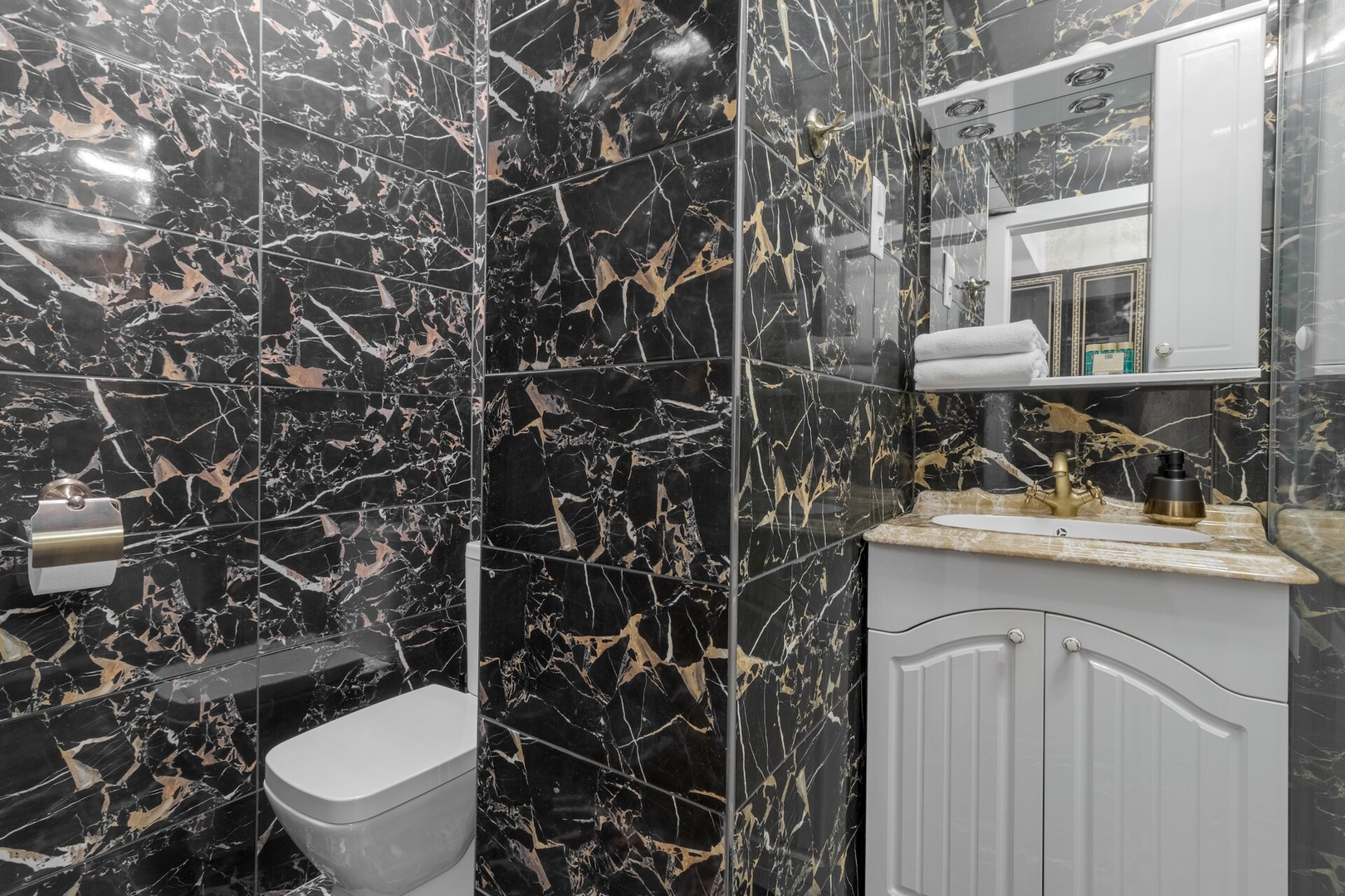 Dolce Vita 14 FlatWhite Properties