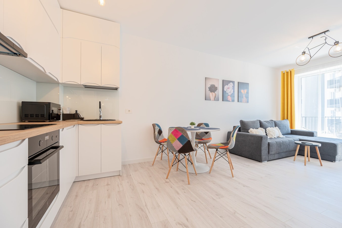 Trendy flat by the University 13 FlatWhite Properties