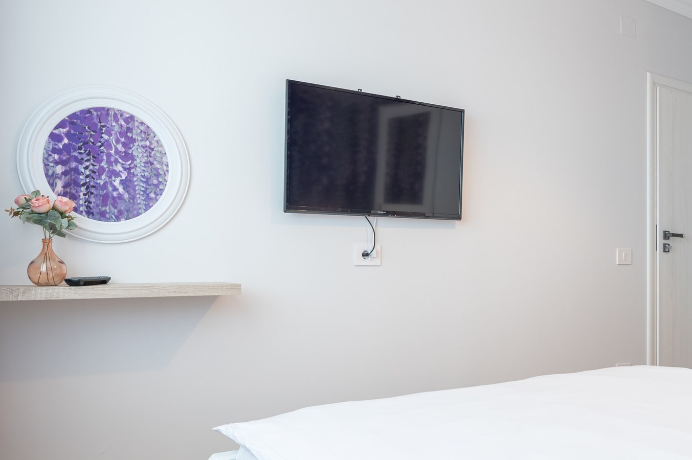 Lilla Seven 9 FlatWhite Properties