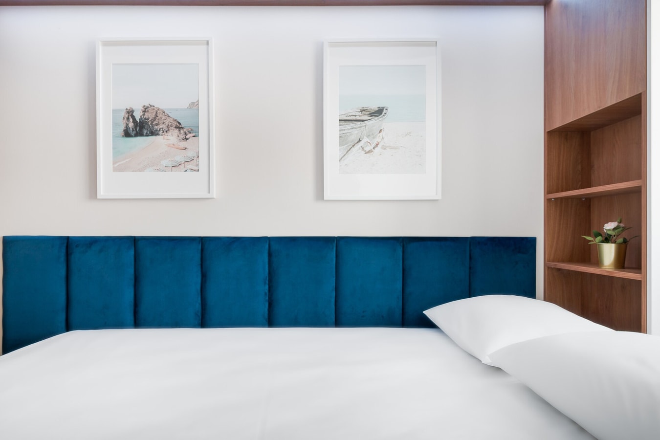 Waves Flat 12 FlatWhite Properties