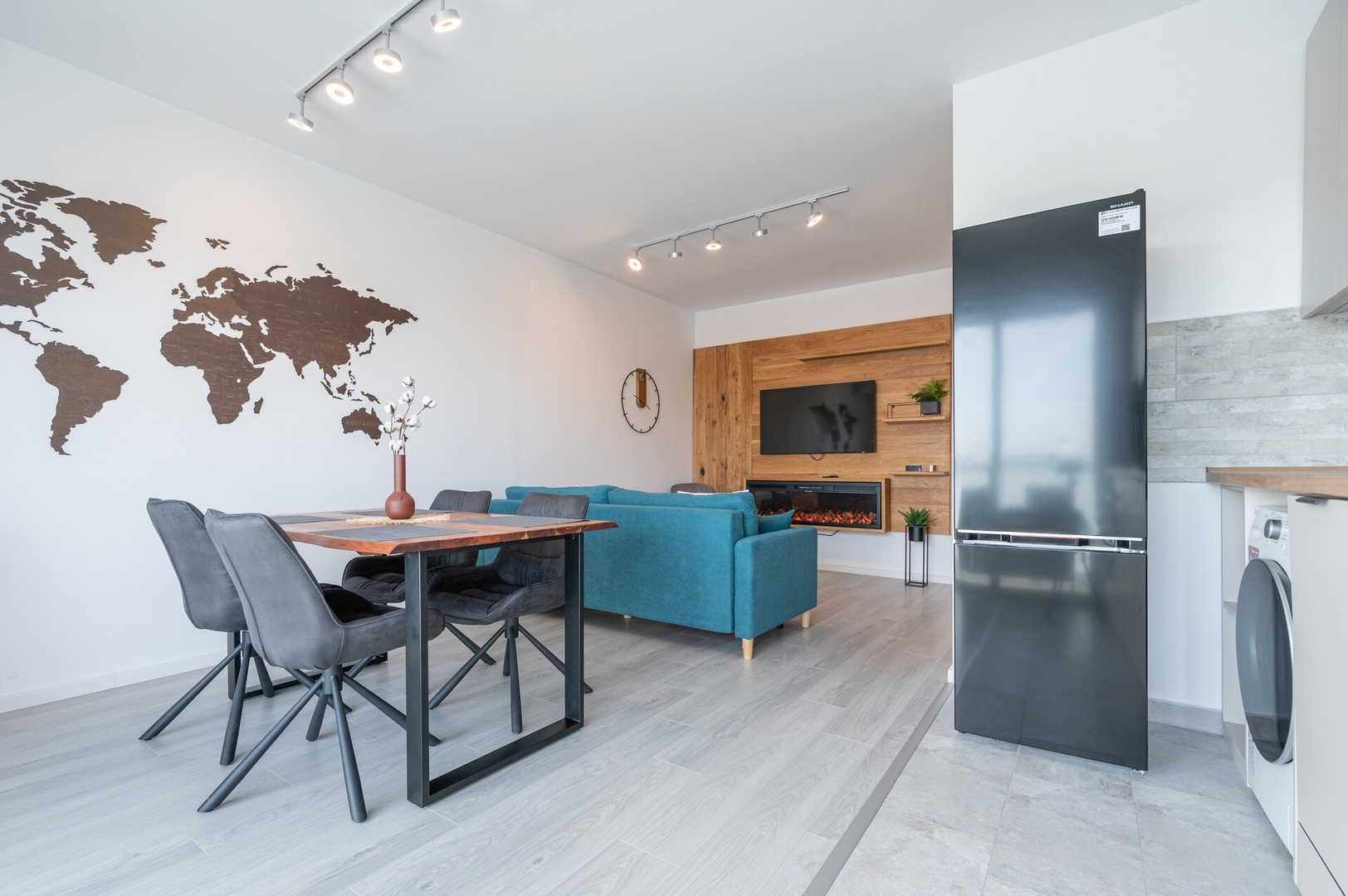 Map Flat 8 FlatWhite Properties