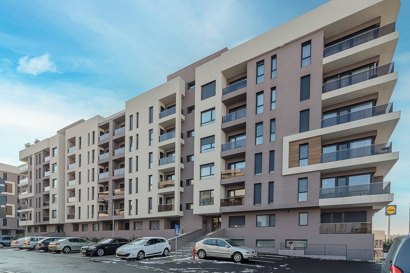 Marble Oasis 15 FlatWhite Properties