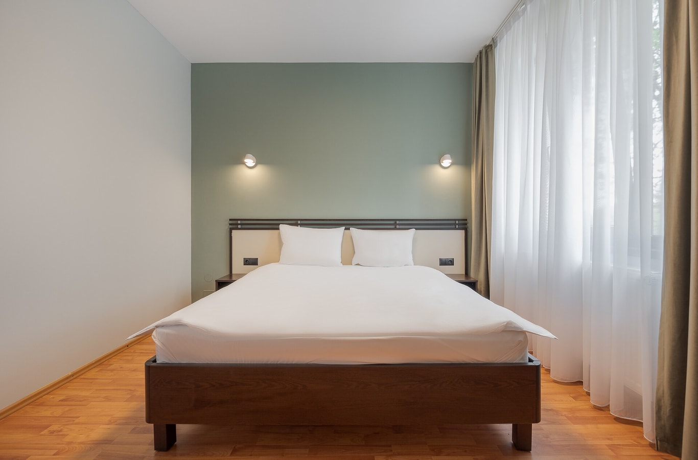 Tei Inn 18 FlatWhite Properties