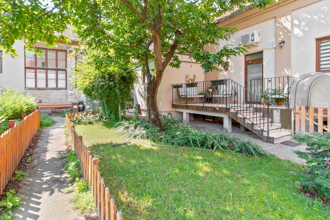 Elle Home 17 FlatWhite Properties