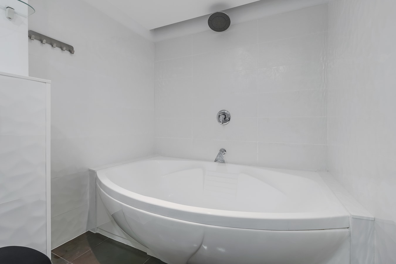 Citadel Hideaway 13 FlatWhite Properties